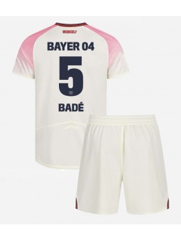 Billige Bayer Leverkusen Loic Bade #5 Bortedraktsett Barn 2025-26 Kortermet (+ Korte bukser)